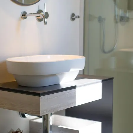 Vibrant And Elegant Downtown Krk - One Bedroom Apartament *