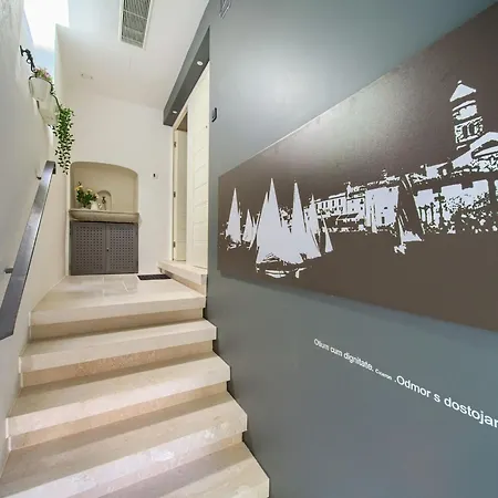 Vibrant And Elegant Downtown Krk - One Bedroom 公寓 克尔克
