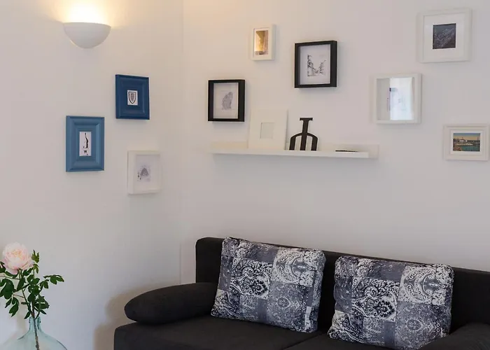 Vibrant And Elegant Downtown Krk - One Bedroom
