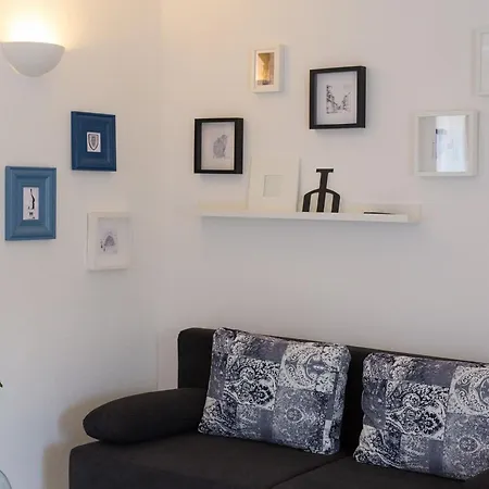 Vibrant And Elegant Downtown Krk - One Bedroom